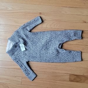 Baby gap onesie